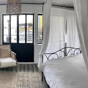  Appartement Sur L'eau Avec Parking